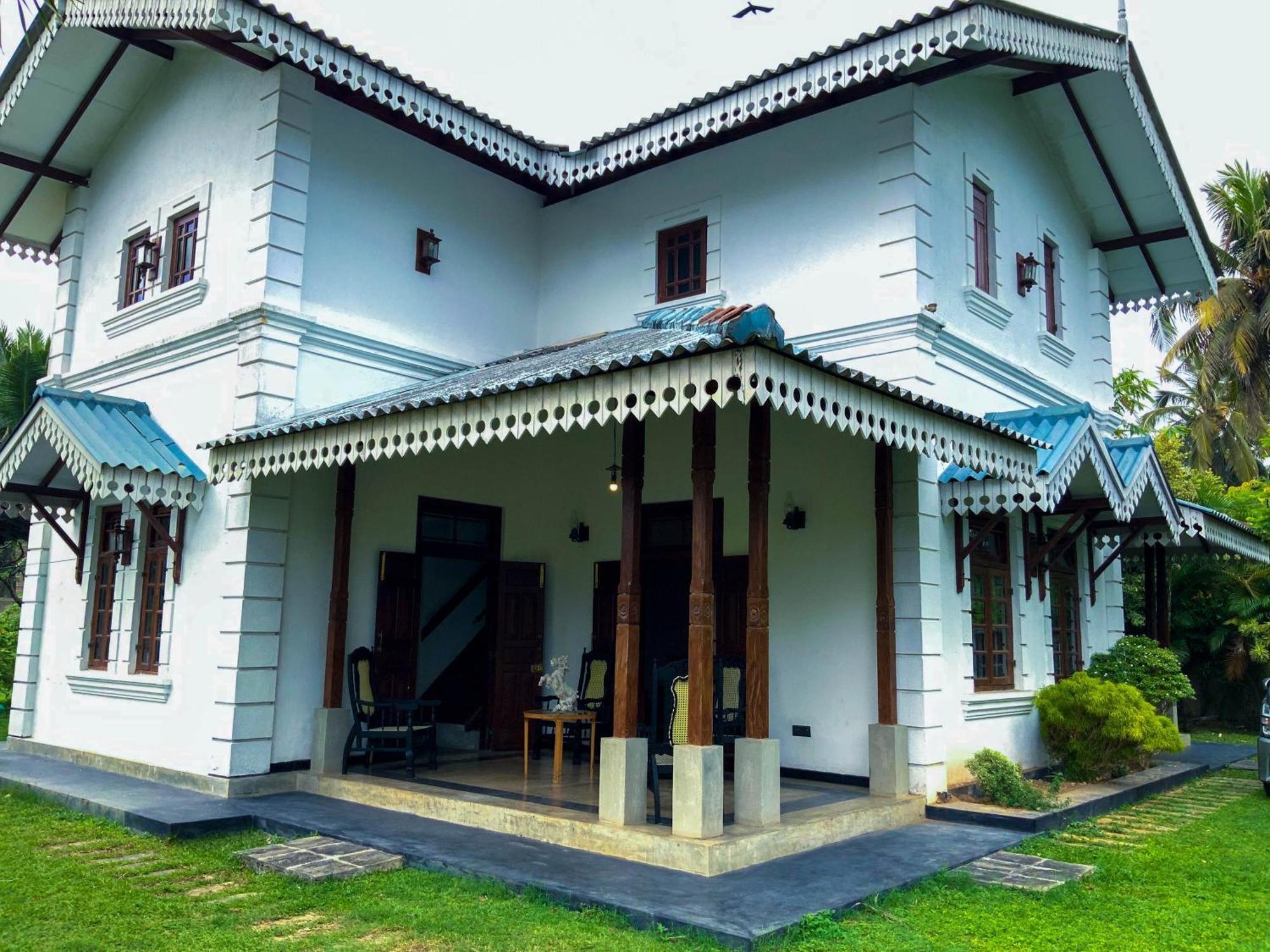 אהנגאמה Headman House Antique Villa - A Seaside Royal Stay מראה חיצוני תמונה