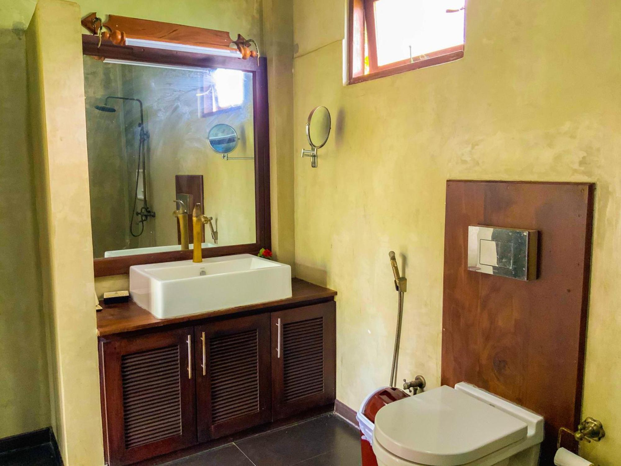 אהנגאמה Headman House Antique Villa - A Seaside Royal Stay מראה חיצוני תמונה